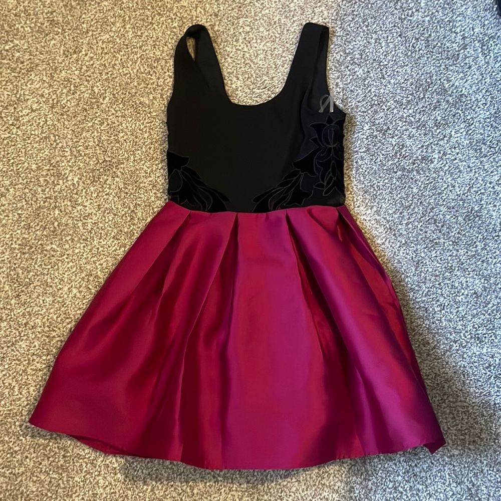 Size 1 Tease Me Vibrate Purple and Black Mini Homecoming Dress